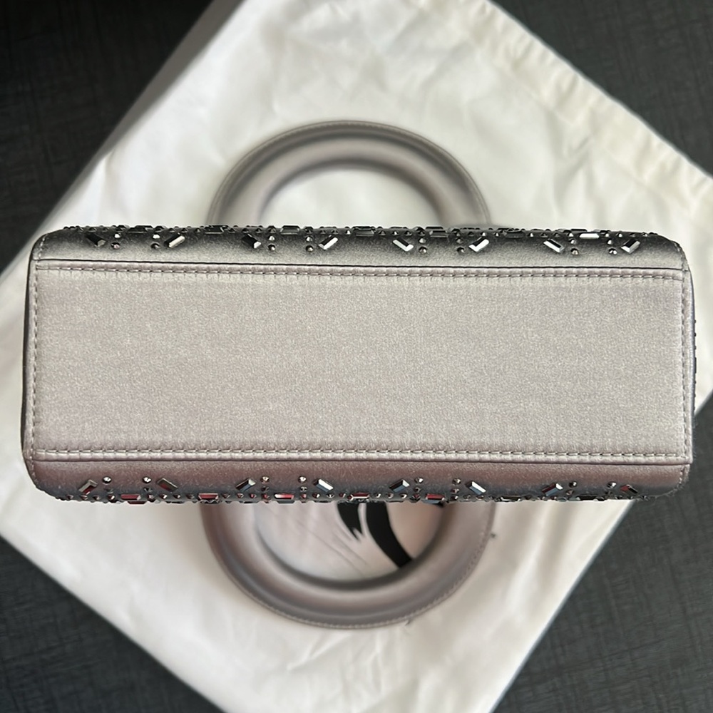Mini Lady Dior - Picture 5 of 17